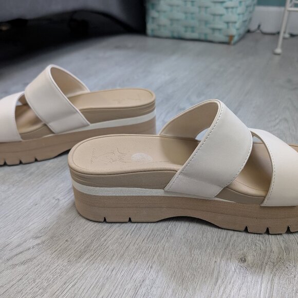 Reef Women's Cream Sandals - Size 9 - Picture 5 of 7